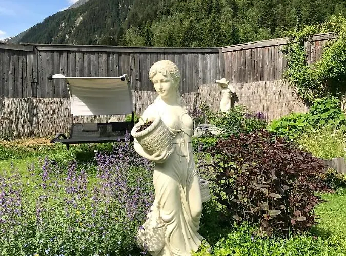 Schneiterhof - Der Frei-raum Neustift im Stubaital