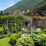 Schneiterhof - Der Frei-raum * نيوستيف ام ستوبيتا